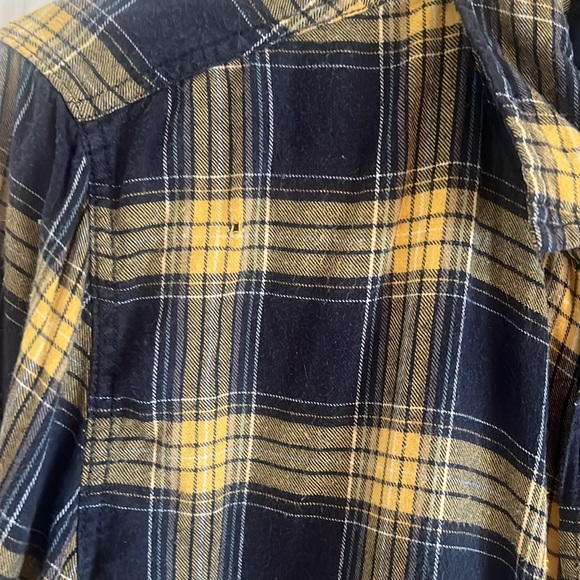 Men's PacSun Black and Yellow Button Up Size Medium Longer Style - Picture 3 of 10